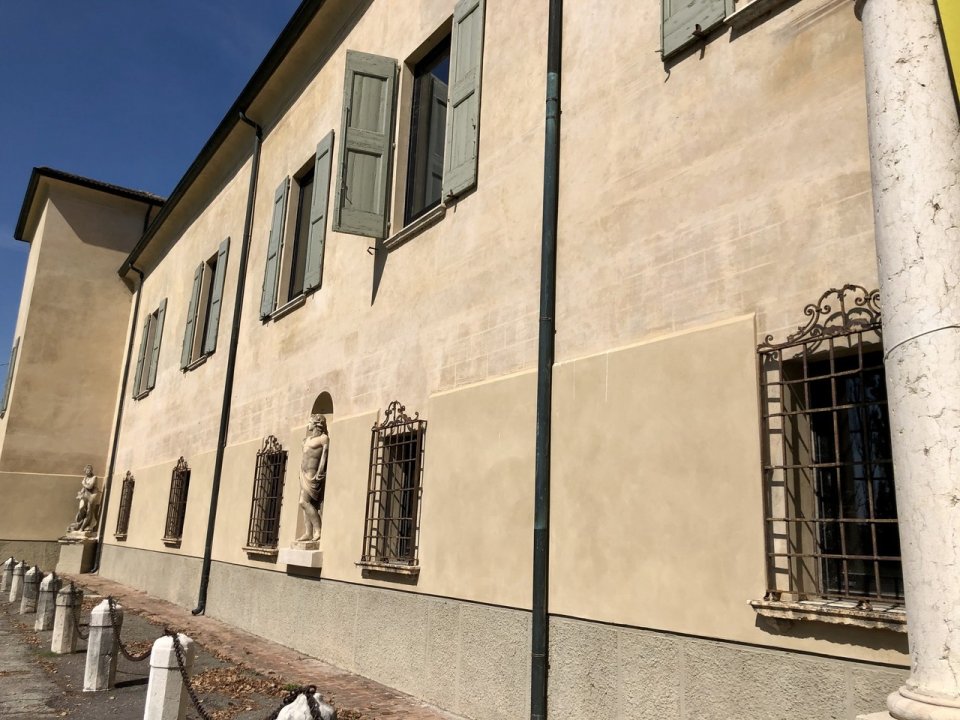 Vendita palazzo in città Reggiolo Emilia-Romagna foto 35