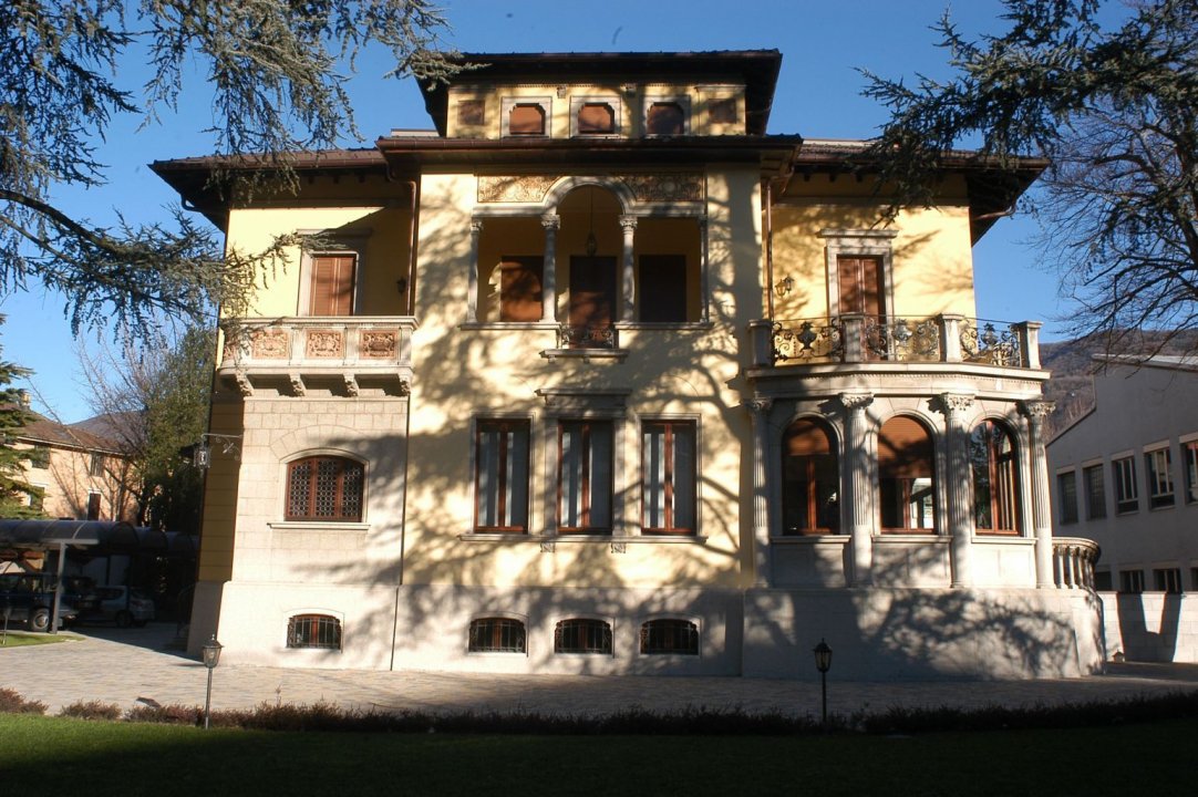 For sale villa in city Chiasso Ticino foto 3