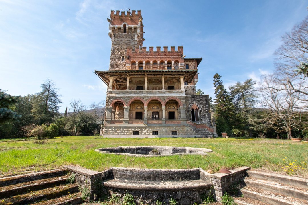 For sale castle in quiet zone Bucine Toscana foto 19