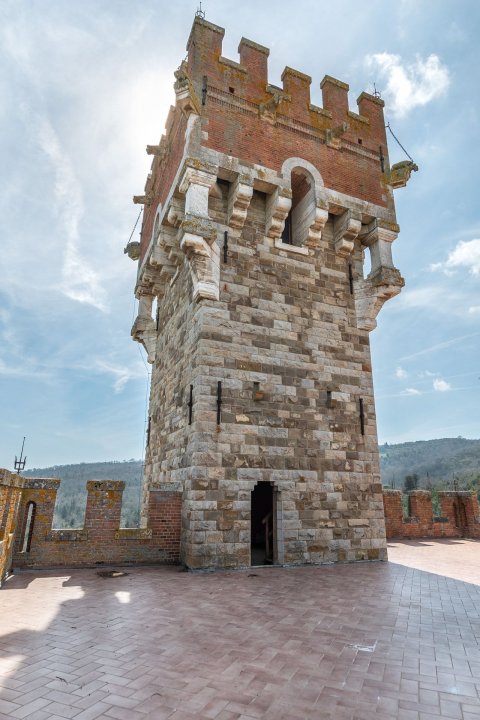 For sale castle in quiet zone Bucine Toscana foto 8