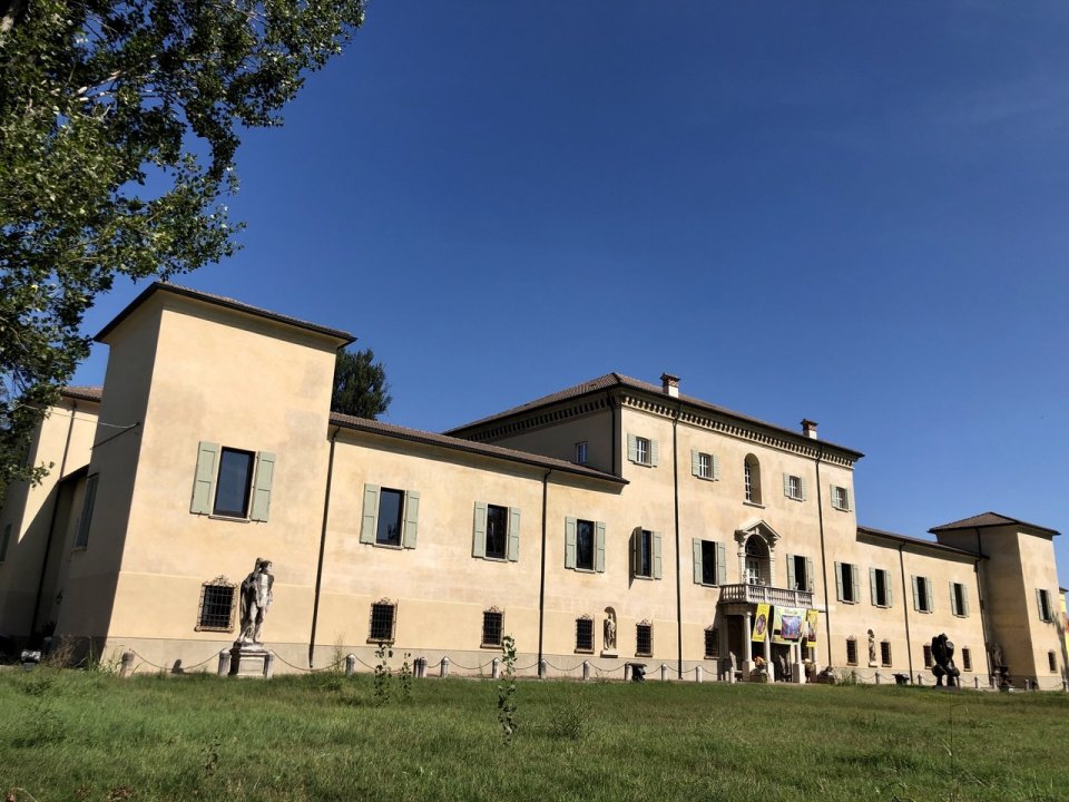 For sale palace in city Reggiolo Emilia-Romagna foto 33